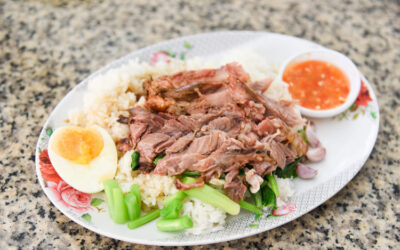 ข้าวขาหมูกี่แคล